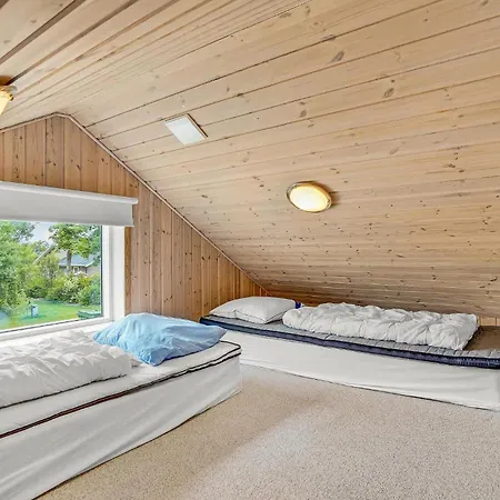 7 Bedroom Gorgeous In Holiday home