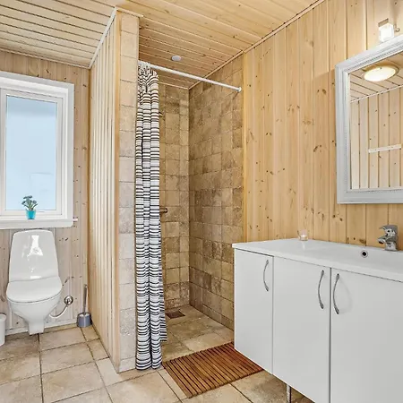 7 Bedroom Gorgeous In * Vinderup