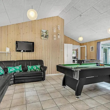 7 Bedroom Gorgeous In بيت للعطل *