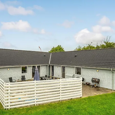 Holiday home 7 Bedroom Gorgeous In
