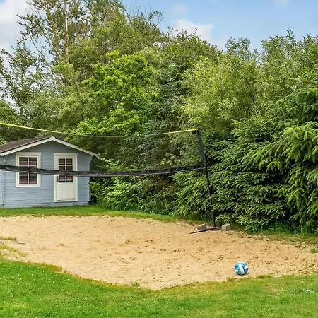 7 Bedroom Gorgeous In Holiday home